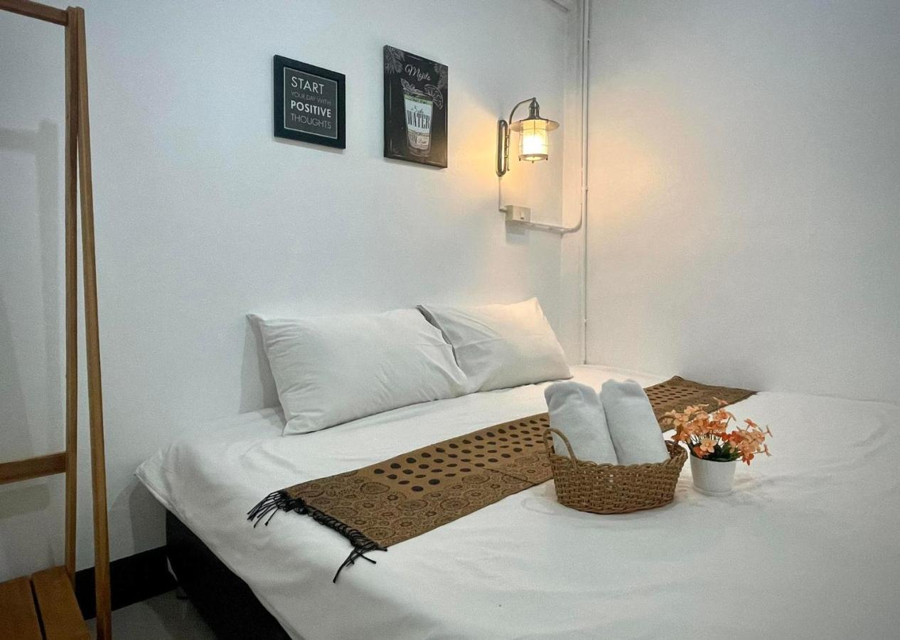Potae'S House Hostel Chiang Mai Bagian luar foto