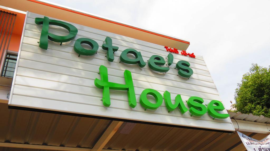 Potae'S House Hostel Chiang Mai Bagian luar foto